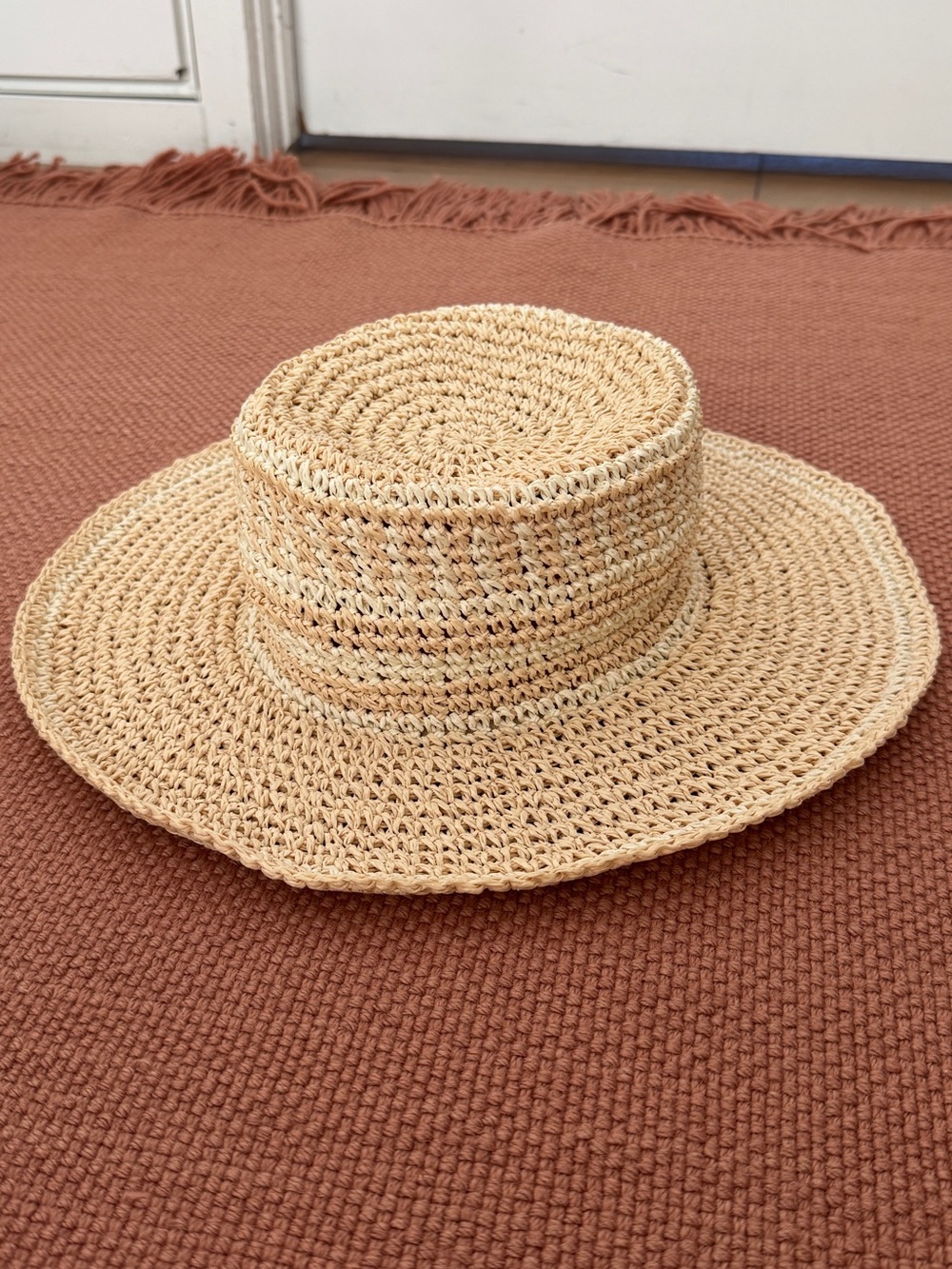 Ecote Crochet Straw Sun Hat in Beige and Cream